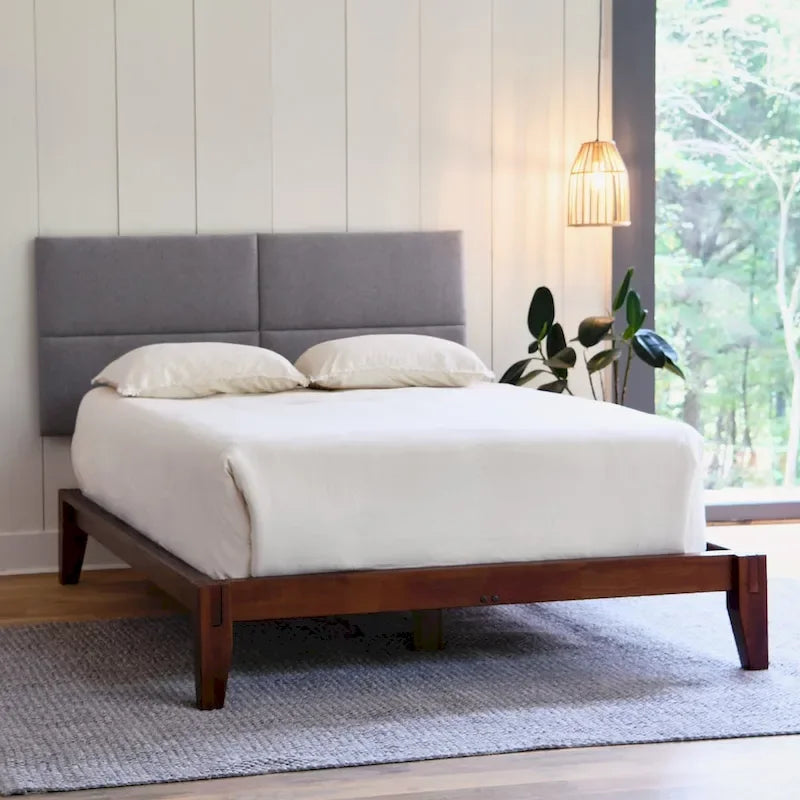 Lit bas plateforme en bois massif style Mid-Century avec assemblages japonais et lattes en bois, King, 2 personnes, Blanc / Noir / Marron