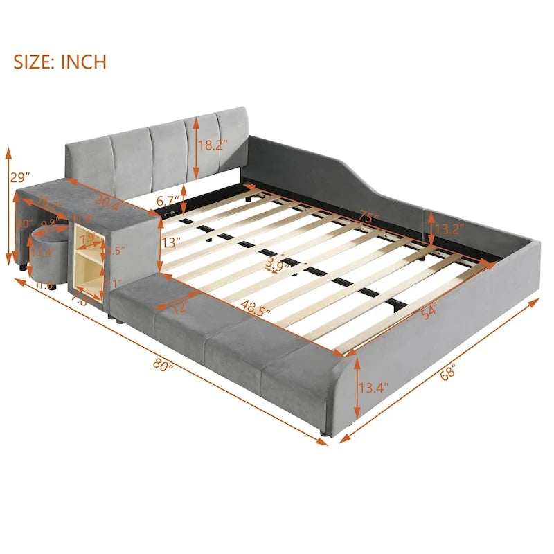 Lit plateforme pleine grandeur à profil bas en velours beige/gris/rose avec bureau de chevet et tabouret rond, 2 personnes